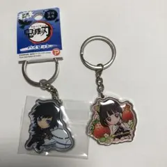 鬼滅の刃　メタルキーホルダー　冨岡義勇　栗花落カナヲ