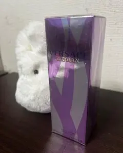 新品【VERSACE WOMAN オードパルファム50ml】週末値下げのサムネイル