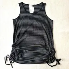 n1059 新品未使用✨ユニクロ ボーダー柄タンクトップ XL 大きいサイズ 黒のサムネイル