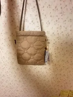 【新品未使用】Miffy グレージュキルティング　ショルダーバッグ　ミッフィー