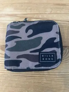 【美品】ビラボンBILLA BONG 迷彩 財布