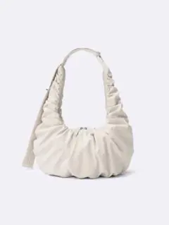 ダンプリングバッグ　ナチュラル　gu