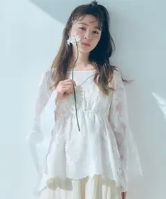 フラワー刺繍ブラウス　cocodeal