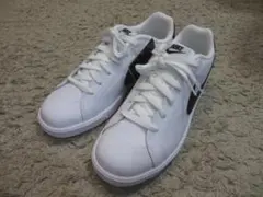 NIKE ナイキ　スニーカー　コートロイヤル　25センチ　レディース　シューズ