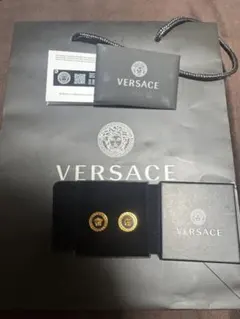 VERSACE メドゥーサ ピアス ゴールド ブラック