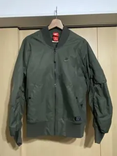 送料込匿名配送　完売商品ナイキNike MA-1フライトジャケット