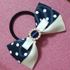 Ribbon 72．水玉（ドット）、ネイビー（青）、ホワイト（白）のヘアリボン