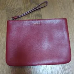 FURLA　赤　クラッチバッグ　ポーチ