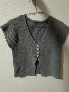 vネックビスチェ