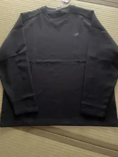 【新品】ニューバランス 長袖Tシャツ ブラック XLサイズ AMT45656のサムネイル