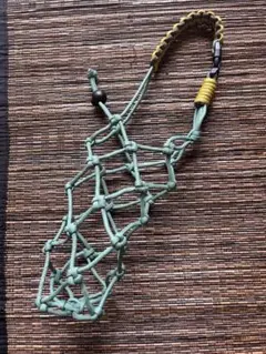 パラコード編み ボトルホルダー　ドリンクホルダー　ハンドメイド