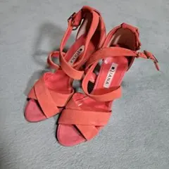 DIANA ピンク スエード ストラップサンダル