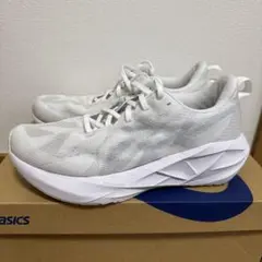アシックスノヴァブラスト5　26.5