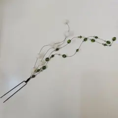 ビーズ装飾のエレガントヘアピン