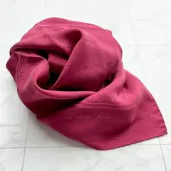 NINA RICCI シルク100% 大判スカーフ　総柄 ロゴ 赤　光沢