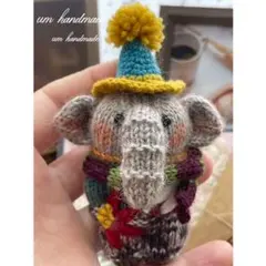 Item thumbnail for item 2847a6f9-0a5a-45a9-b42e-2af4c843d18b