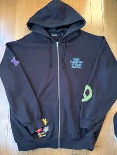 大人気　XLARGE ジップアップパーカー　黒