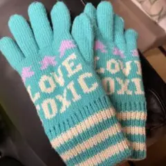 LOVE TOXIC 水色ニット手袋