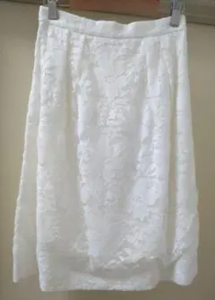 【再値下げ！新品未使用】Début de Fiore ホワイト花柄レーススカート