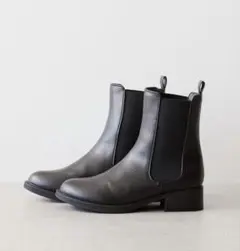 サイドゴアブーツ　ブラック　Mサイズ