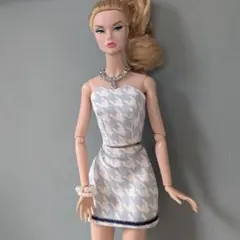 ポピーパーカーニット ぽんぽん付きケーブル編みZIPニットパーカーワンピース｜SPIRALGIRL