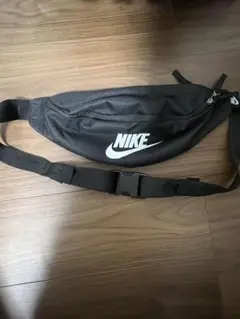Nike ボディバッグ 黒