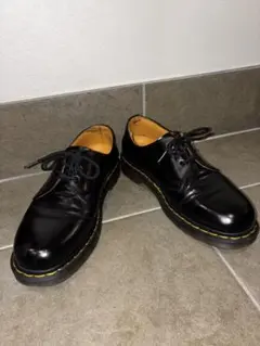 Dr. Martens 3ホール