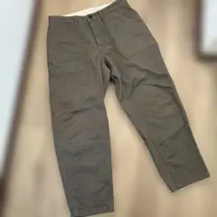 ORDINARY FITS カーキ カジュアルパンツ