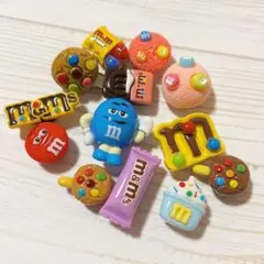 【在庫少】m&m's クロックス用アクセサリー ジビッツ13pcsのサムネイル