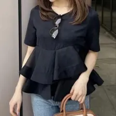 新品タグ付き】SNIDEL スナイデル 異素材ペプラムTシャツ BLK 黒