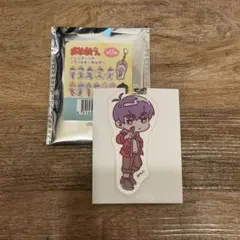 F6 一松 アクリルバッジ - メルカリ