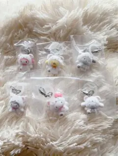 サンリオキャラクターズ　めじるしアクセサリー ふわふわスノー 6種 コンプリート