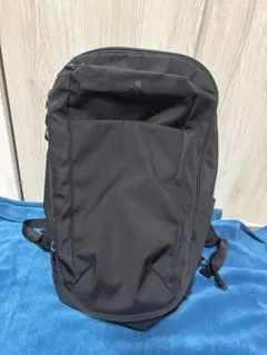 adidas ブラック バックパック