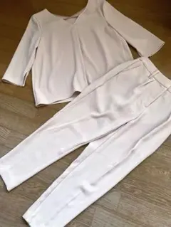 □ 新品 ベイビークラブ ベージュ セットアップ パンツ - メルカリ