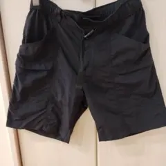 [ユニクロ] ナイロンギアショートパンツ