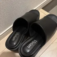 viviant ブラック スライドサンダル25センチ