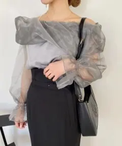 NICE CLAUP ナイスクラップ オーガンオフショルブラウス