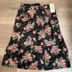 花柄エプロン　新品　未使用品のサムネイル