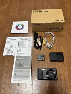 RICOH GXR S10 P10 元箱 LC-2セット本体 デジタルカメラ - メルカリ