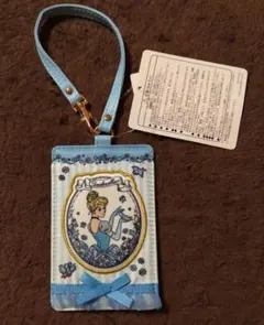 シンデレラ パスケース　ストラップ付き　【新品未使用】