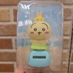 ちいかわ ソーラー首振りフィギュア　うさぎのサムネイル