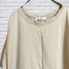 『ディスコート』Tシャツワンピ　ワンピース　半袖　ベージュ　サイドスリット