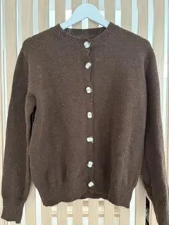 ブラウン ニット ボタン付きカーディガン