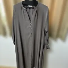 アイテムズアーバンリサーチ/タグ付未使用品/くるみボタン/キーネック/ワンピース