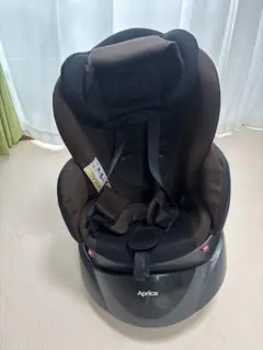 Aprica 車用チャイルドシート ブラウン