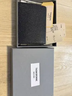 THOM BROWNE 二つ折り財布 新品未使用のサムネイル