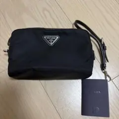 PRADA 黒 ナイロンポーチ