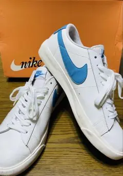 Nike BLAZER LOW WHITE/LASER BLUE-SAIL