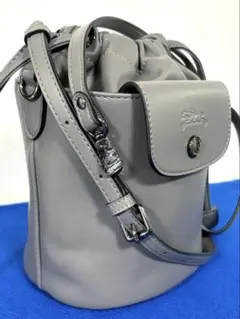 【新品】ロンシャン エクストラXSバケットバッグ タートルダヴ フランス製レザー