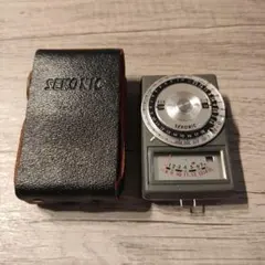 SEKONIC AUTO RANGE MODEL L-216 露出計